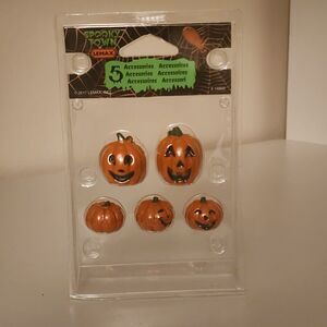 LEMAX SPOOKY TOWN 2017 Orange Happy Pumpkin Family of 5 New #14852